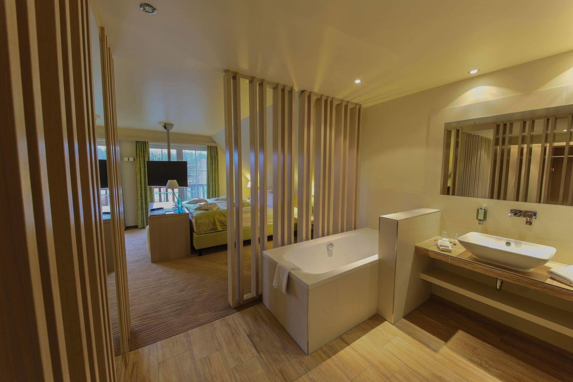 Logis Hotel Kur- Und Wellnesshaus Spree Balance Burg Eksteriør billede